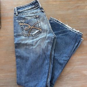 BKE star flare jeans size 27x31.5. Slight wear on hem. No other flaws.